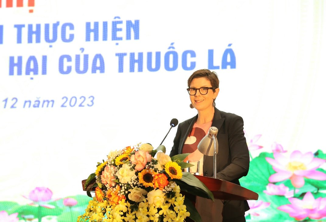 Việt Nam cấm thuốc lá điện tử, các loại khí, chất gây nghiện từ năm 2025