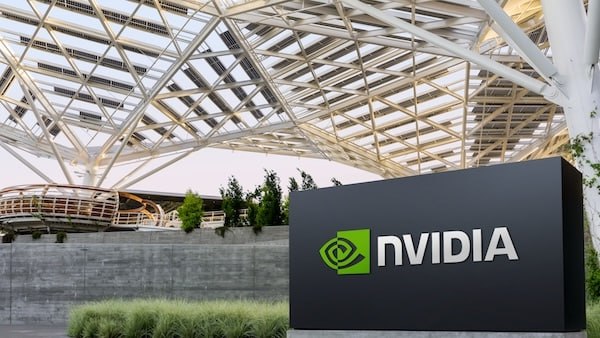 Đối tác Nvidia, AMD và Intel đánh giá lại kế hoạch ở Mexico sau cảnh báo thuế quan