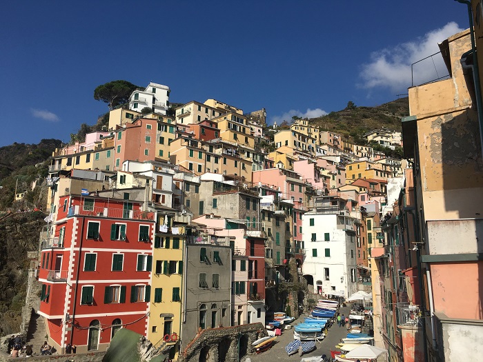 Ghé thăm vùng đất Cinque Terre xinh đẹp tại Italia